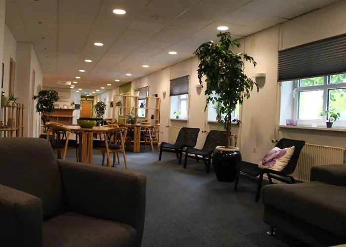 Danhostel Hernin Hostel *